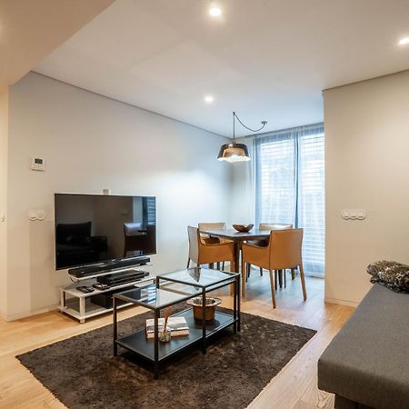 Primrose 1Br Delight W Parking By Lovelystay Porto Exterior foto