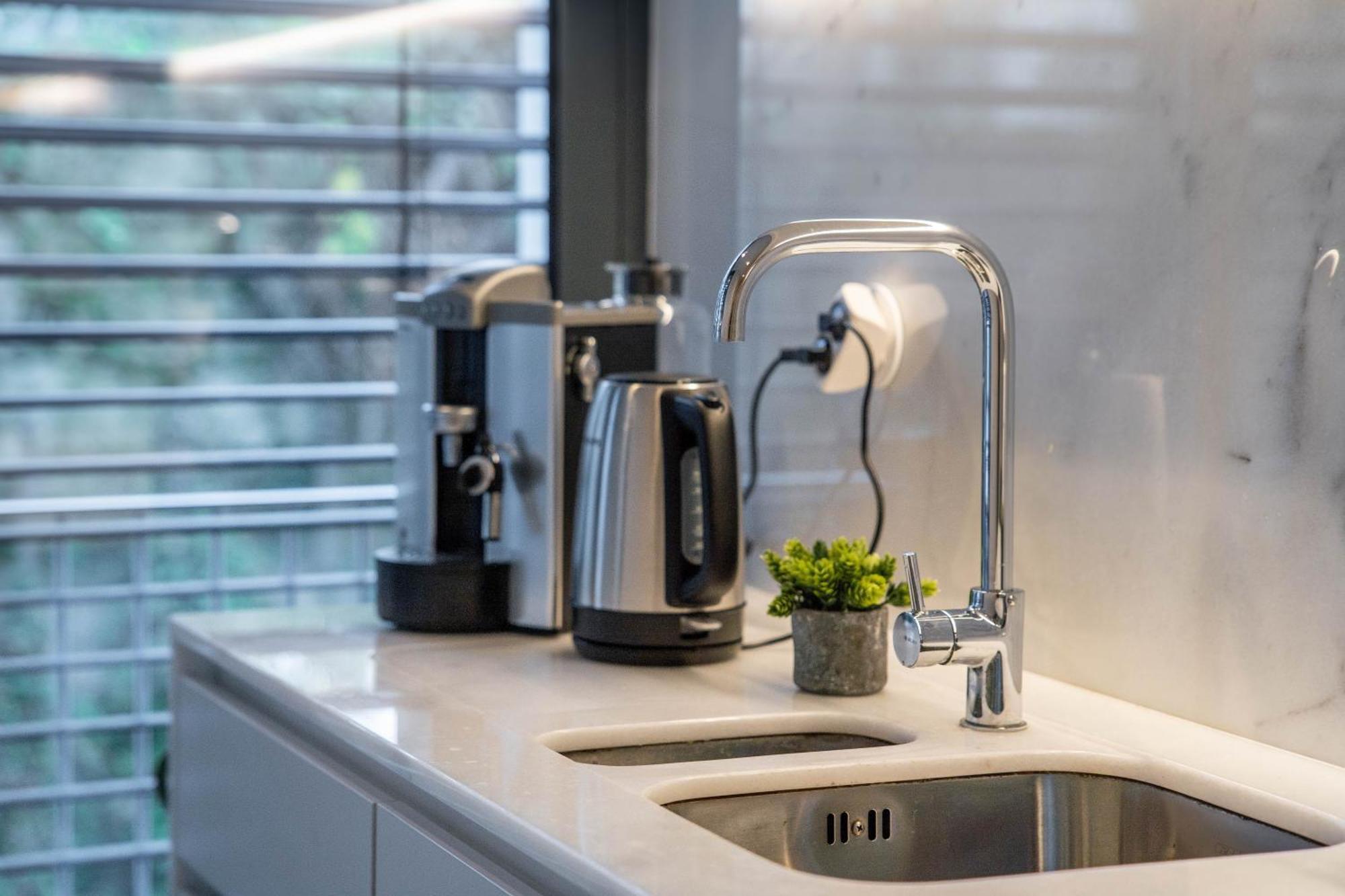 Primrose 1Br Delight W Parking By Lovelystay Porto Exterior foto